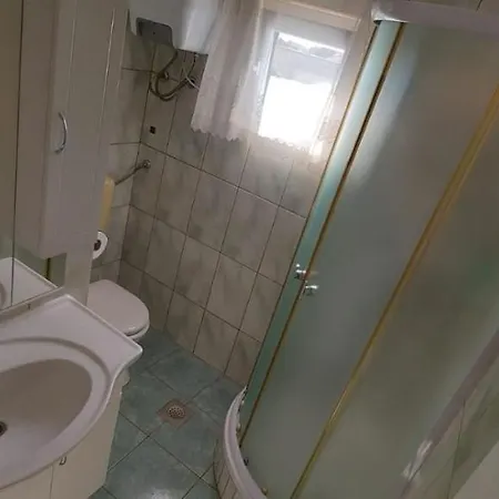 Toni شقة سريما